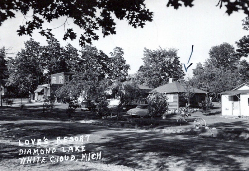 Loves Resort (Northern Glory Landing) - Vintage Postcard